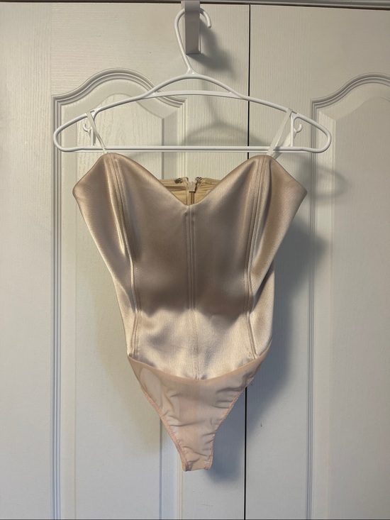 Babaton Tops - BABATON Corset Bodysuit